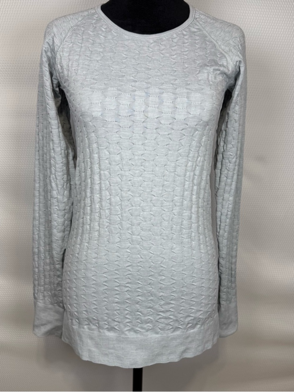 Athleta Epitomize Textured Long Sleeve Performance Top Sz Medium Blue Activewear